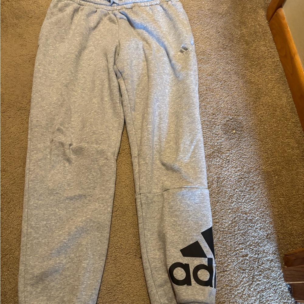 Adidas men’s gray sweatpants size medium